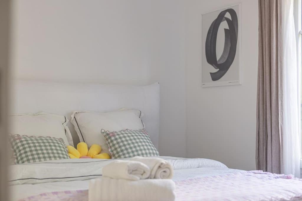 The Smile House // * Bussy-Saint-Georges