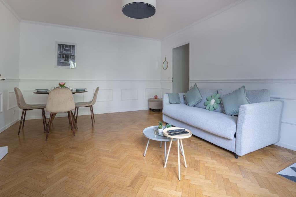 The Smile House // Apartment